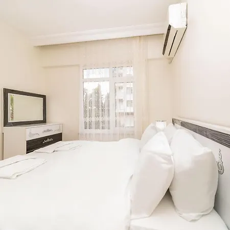 Apartment In Muratpasa